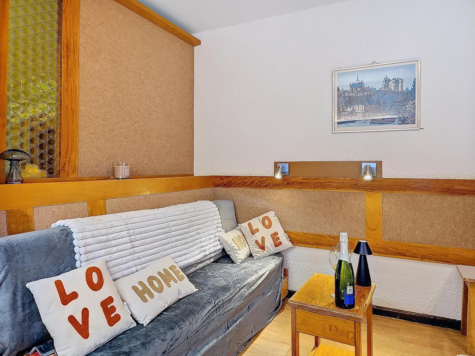 Apartment 1650 - Mountain View - Snow Front 2s05 *